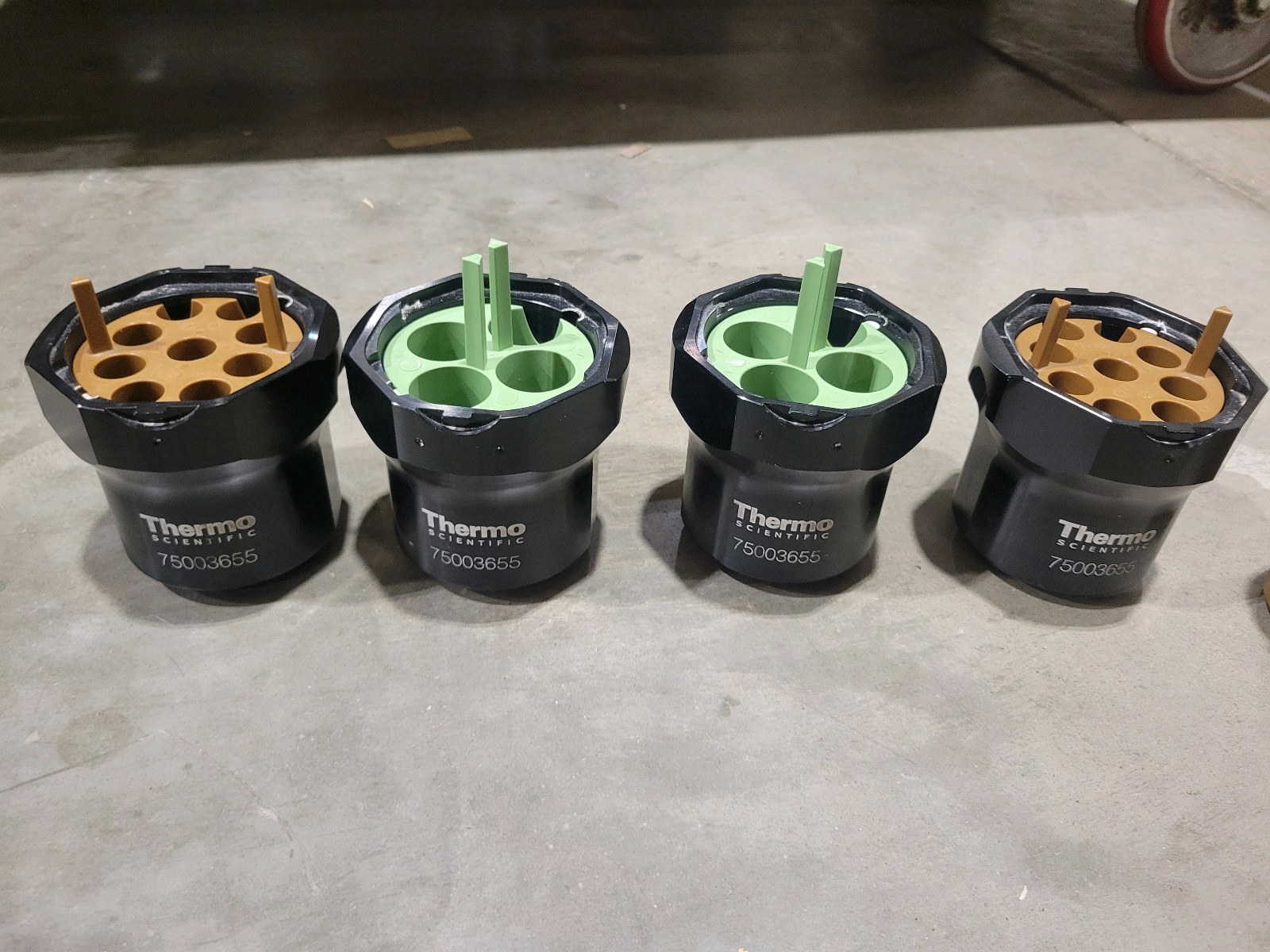 TX - 400 Rotor (606444) With Buckets and 8 Adapters