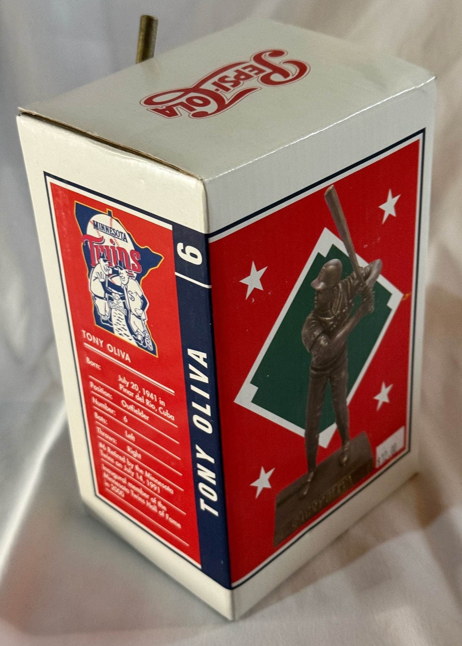 Tony Oliva Pepsi-Cola Stadium Giveaway Statue Figure - Minnesota Twins Baseball