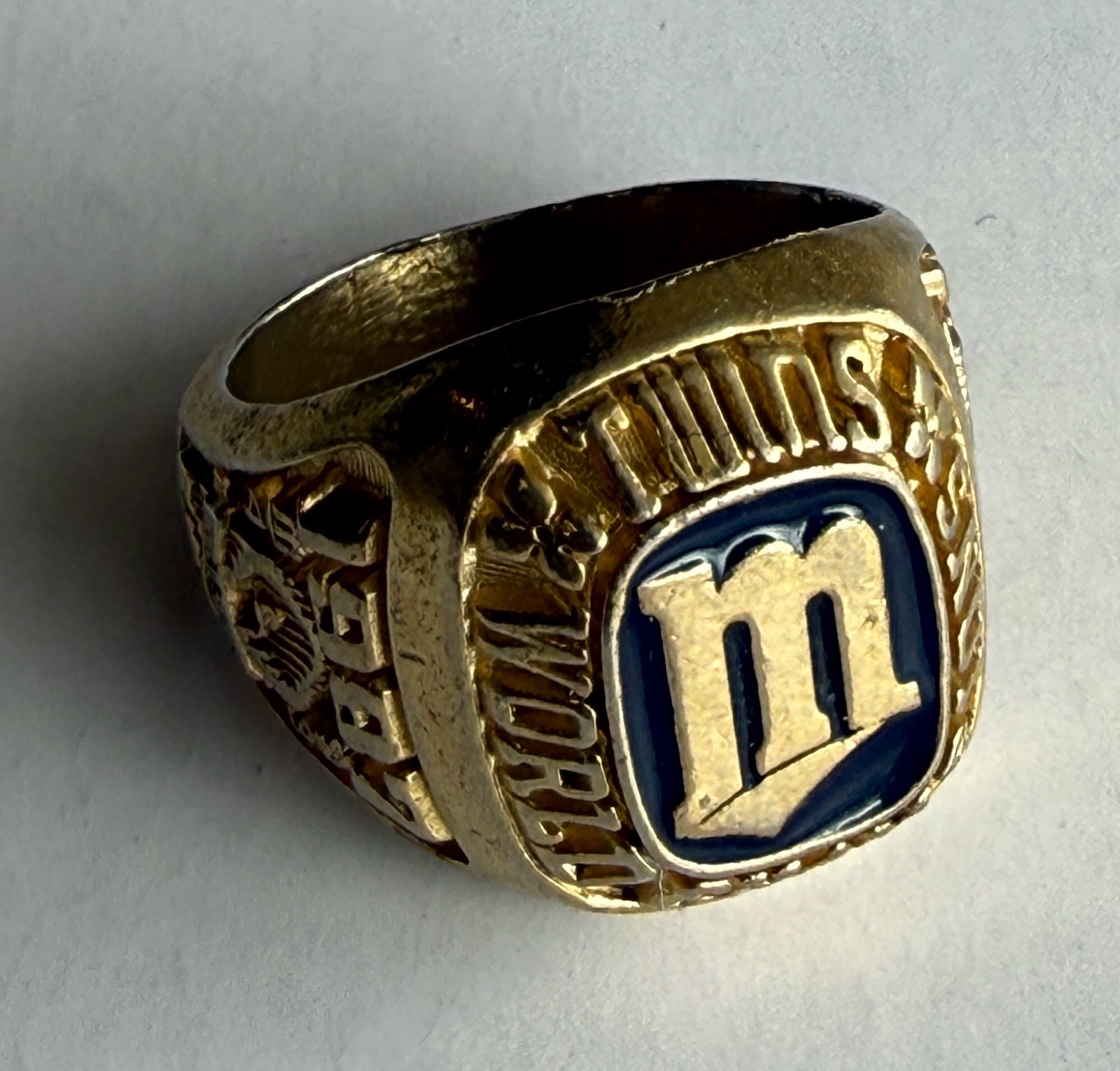 Minnesota Twins 1987 World Series Champions Replica Ring