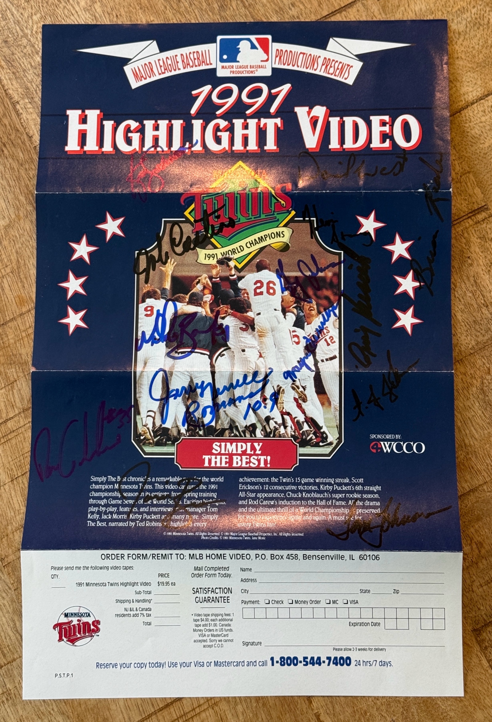 Autograohed 1991 World Series Minnesota Twins Pamphlet - 14 Autos