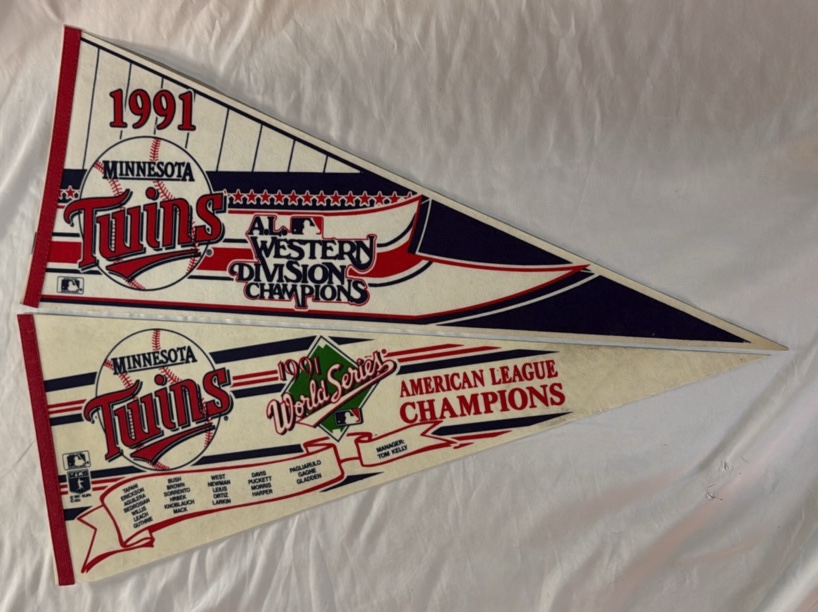 2 Minnesota Twins 1991 World Series Baseball Pennants