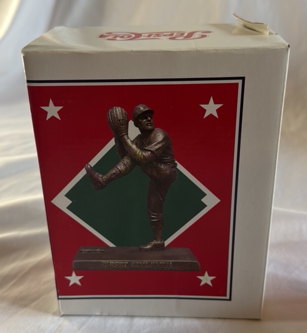 Bert Blyleven Pepsi Cola Minnesota Twins Baseball Statue Figure - in box