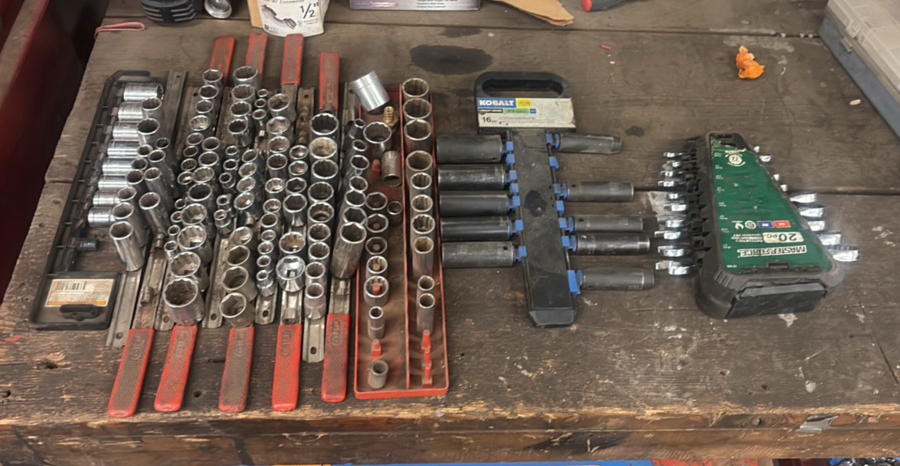 Sockets  Husky combination wrench set