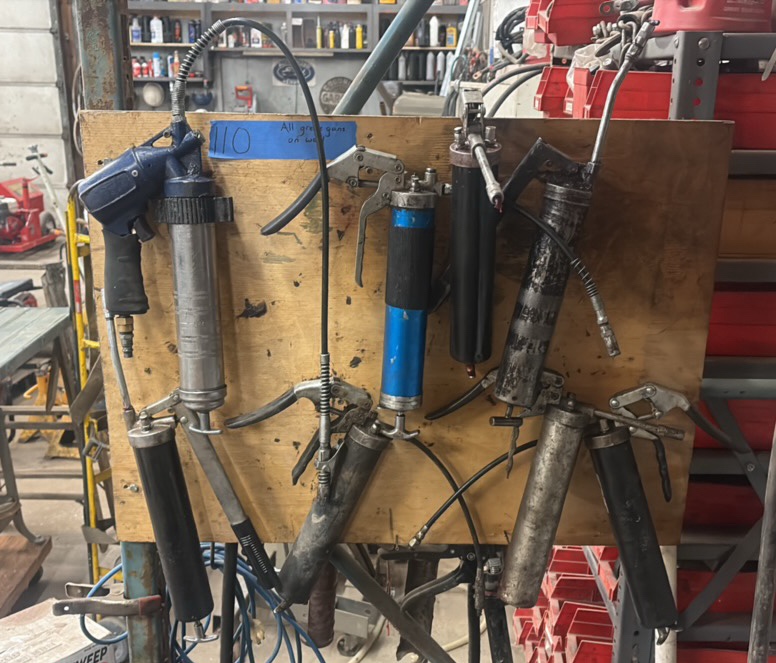 (8) GREASE guns