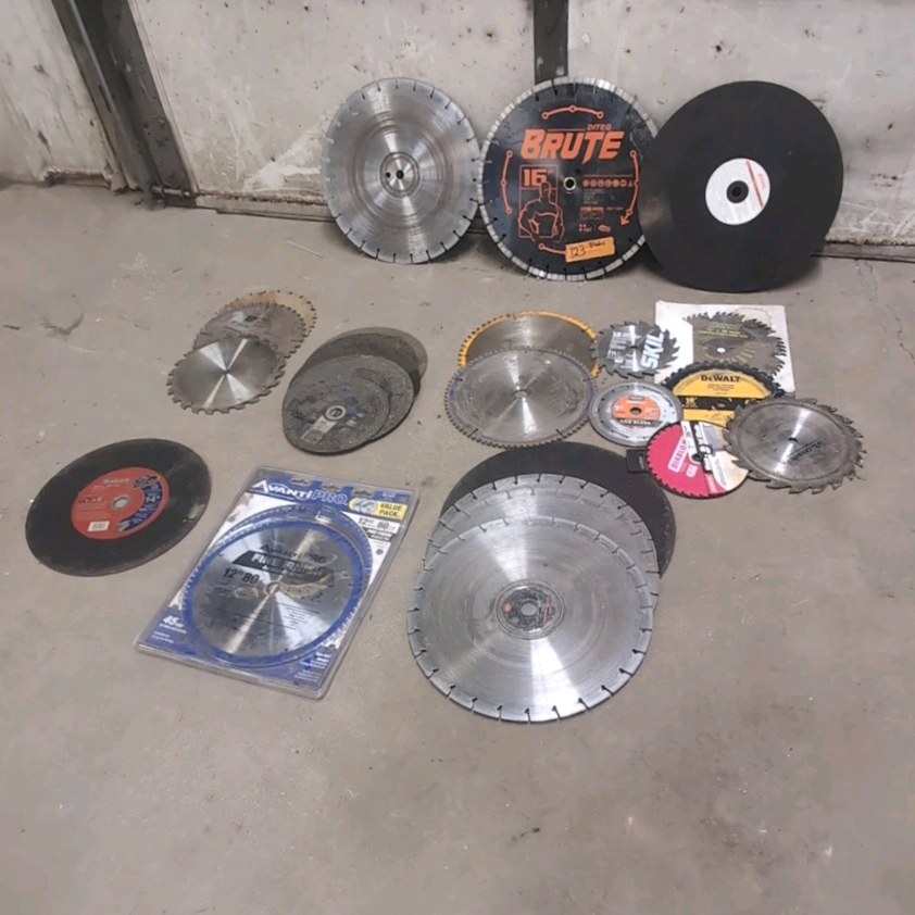 (26) Circular saw blades