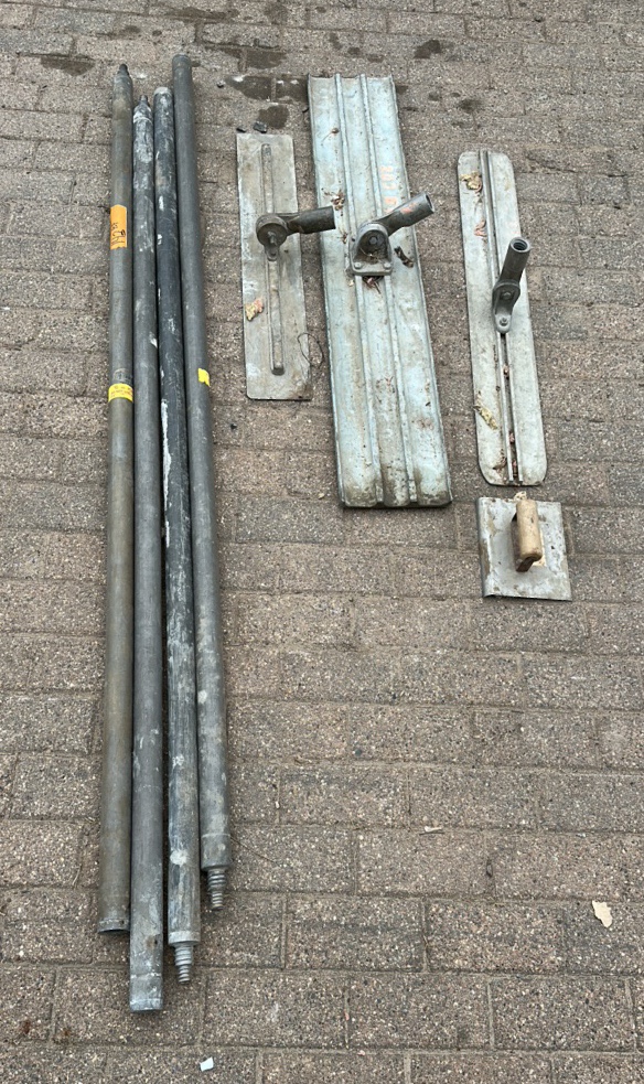 Concrete bull floats