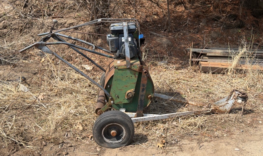 Vntage cylinder mower