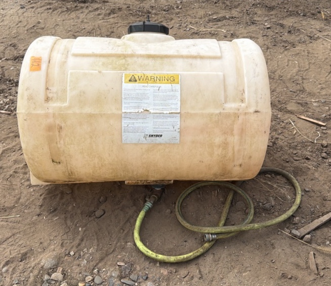 Snyder 400 Gal HD Poly Containment Tank