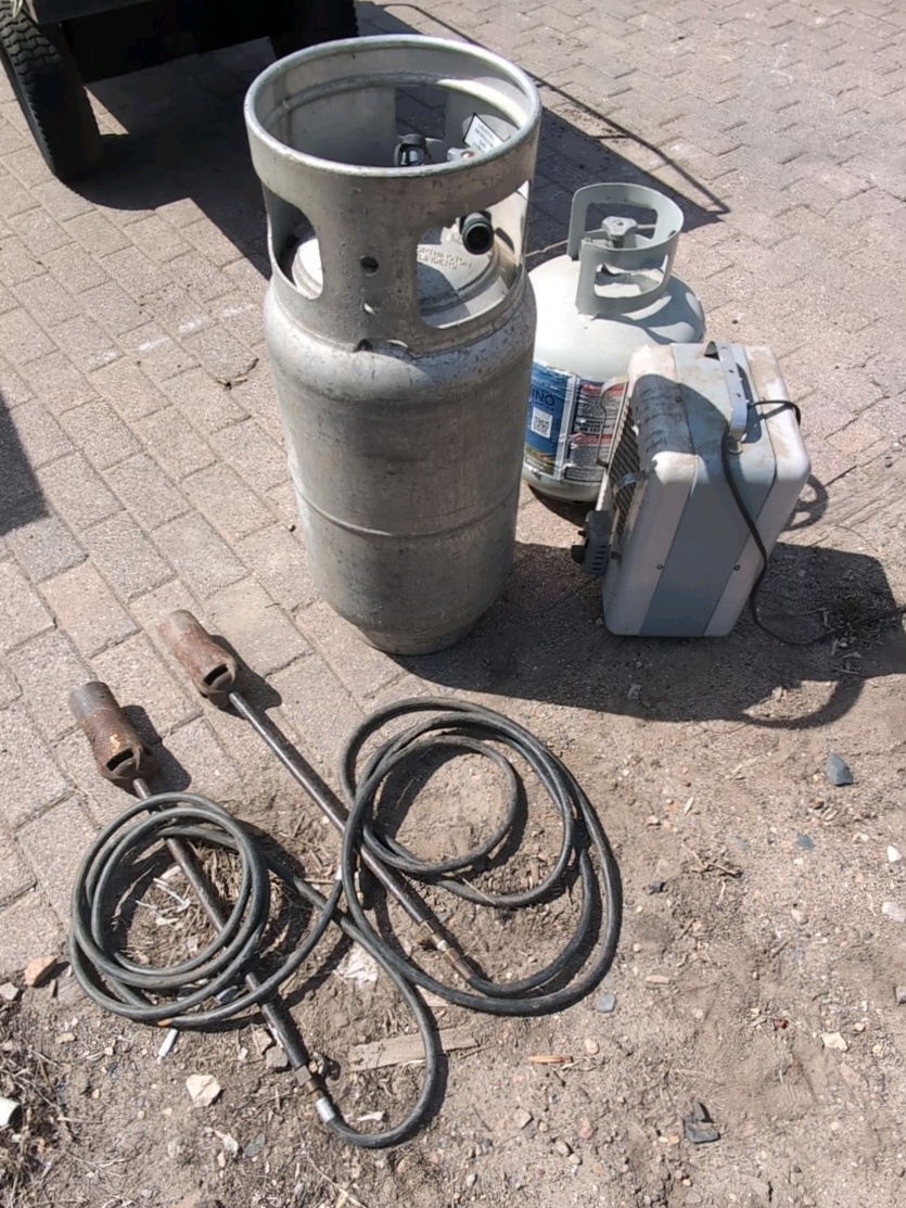 PROPANE tanks, Titan heater, 2 propane torches
