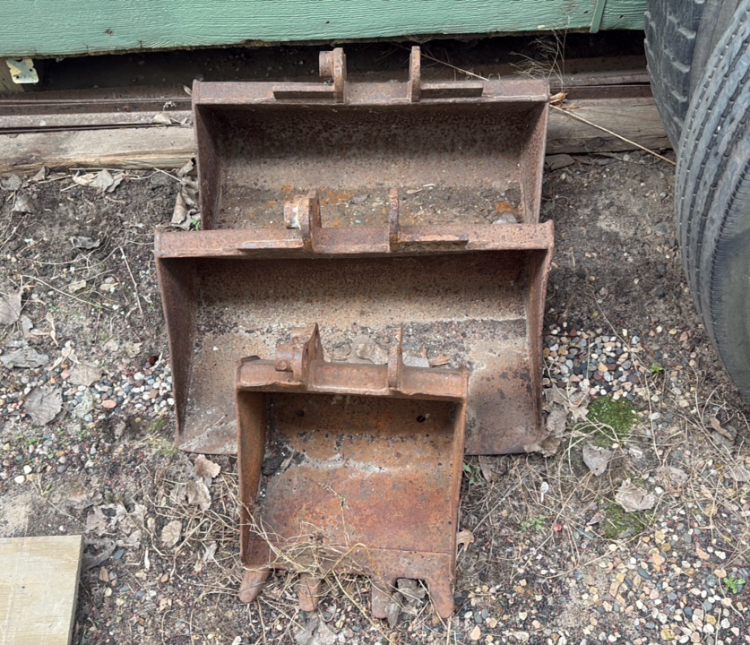 Mini Excavator Buckets (2) 2 scoops, (1) 1 scoop