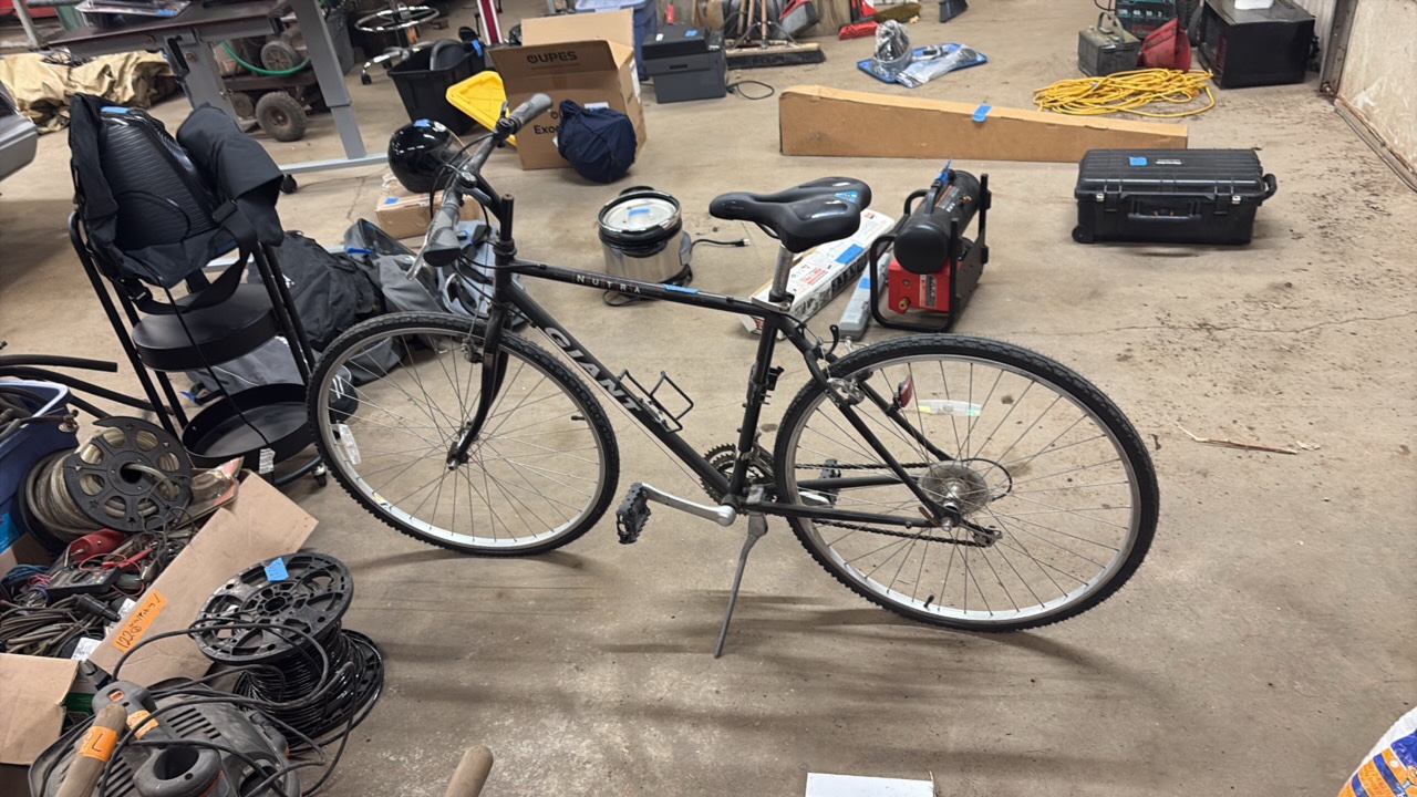 Vintage Nutra Giant bike