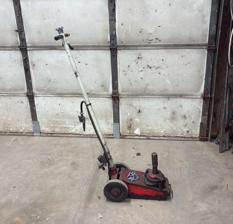 Manual Hydraulic Floor Jack