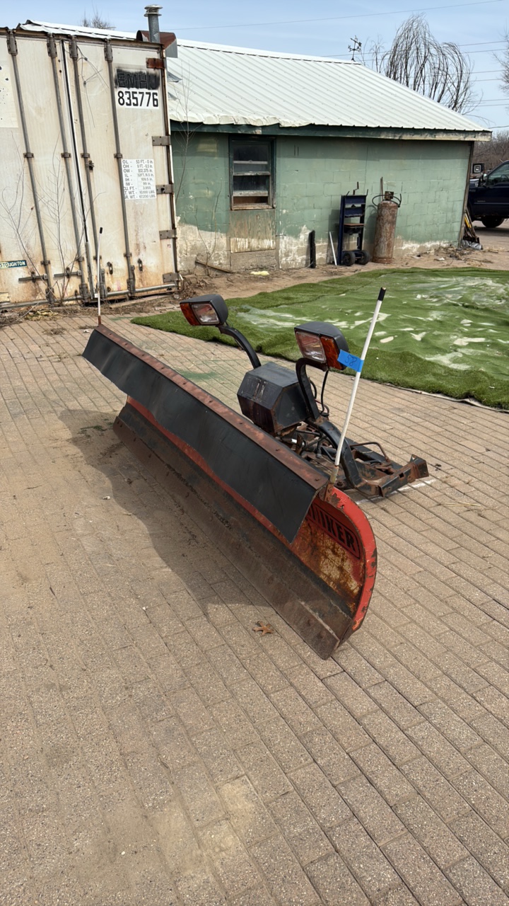 Hiniker snowplow straight blade for truck L 9