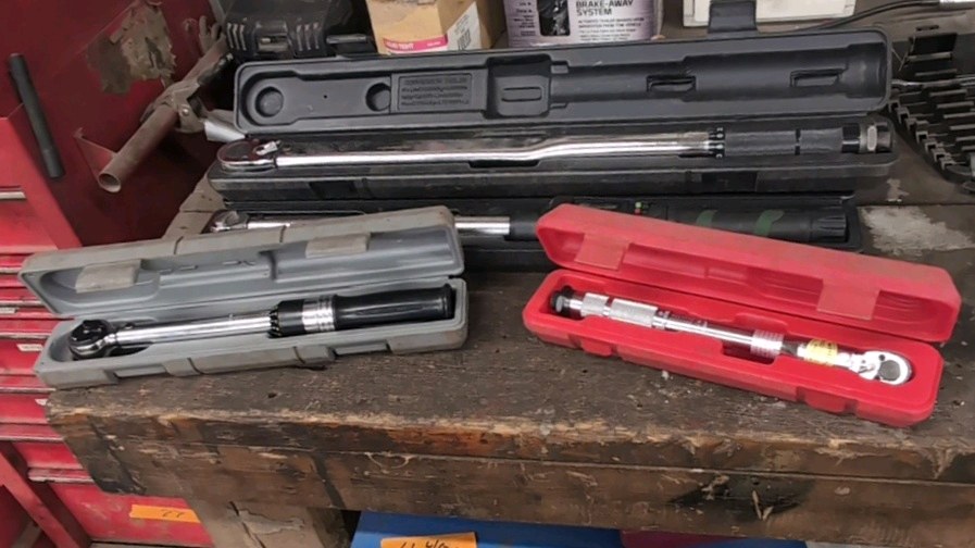 (4) Torque Wrenches