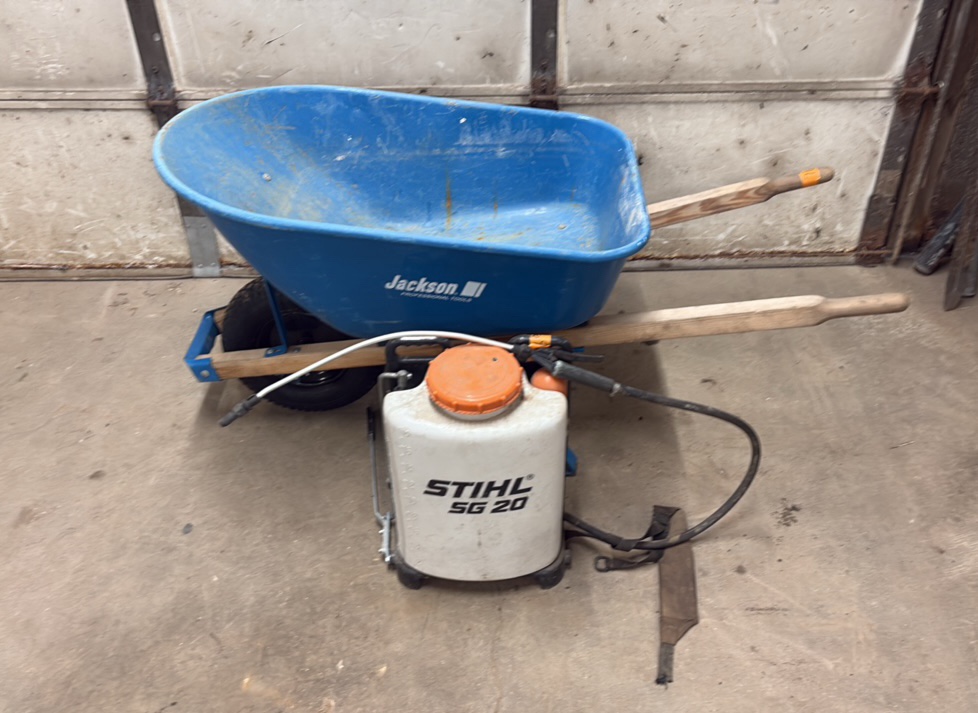 Jackson wheelbarrow Stihl SG 20 backpack sprayer