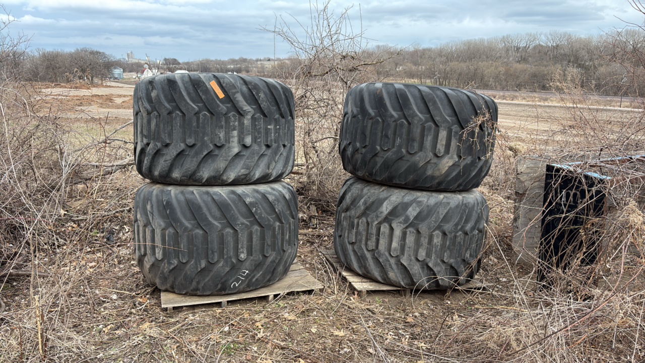 (4) Trelleborg Agriculture Tractor Tubeless Tires