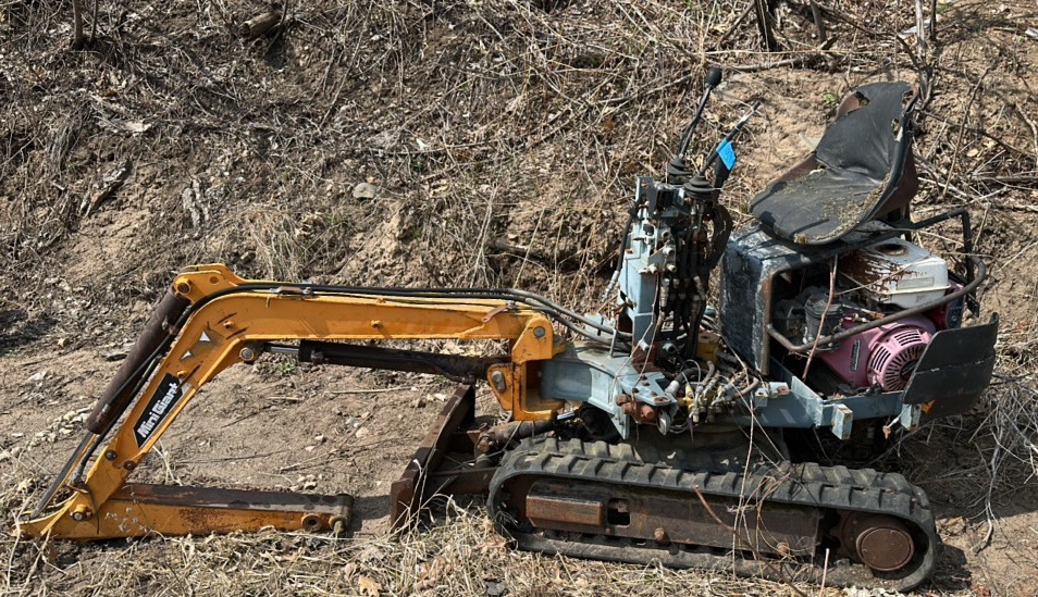 Mini Giant mini excavator