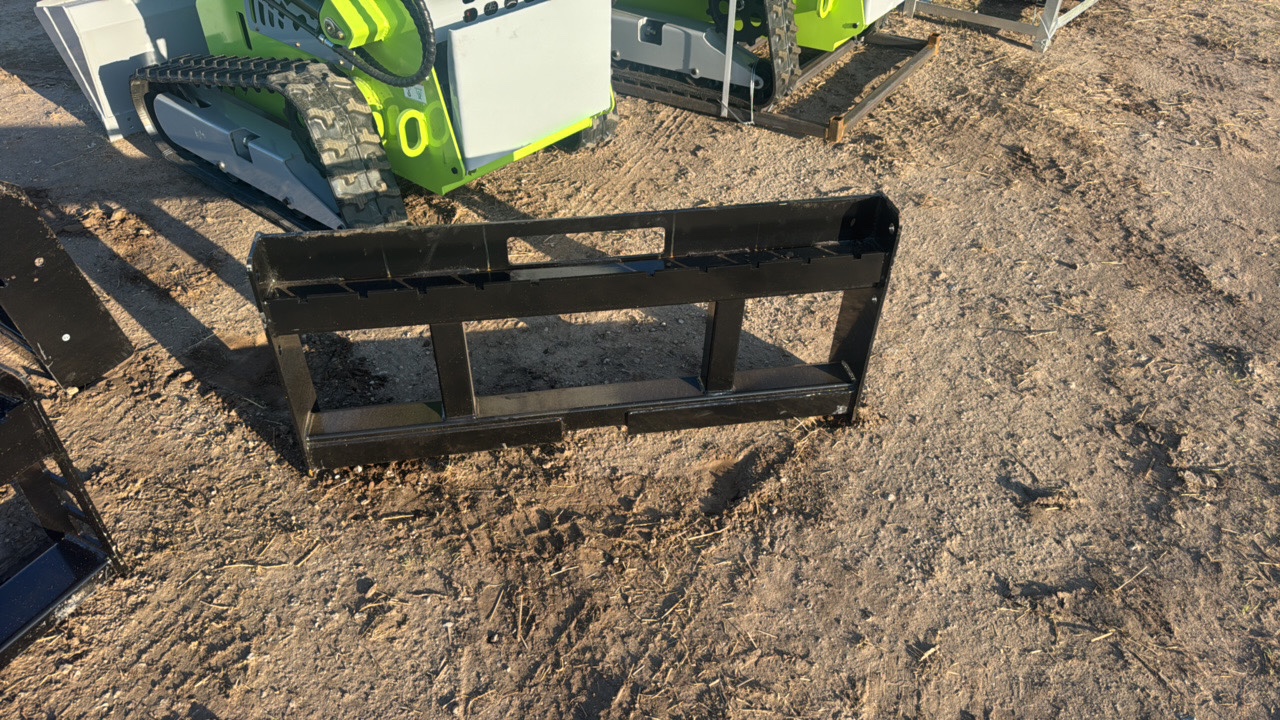 Pallet Fork Frame, WOLVERINE, 2026, Unused, PFF3-13-45W