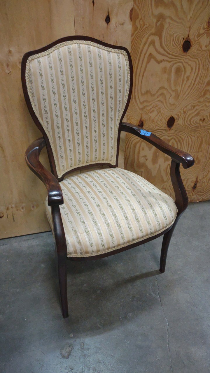 vintage arm chair