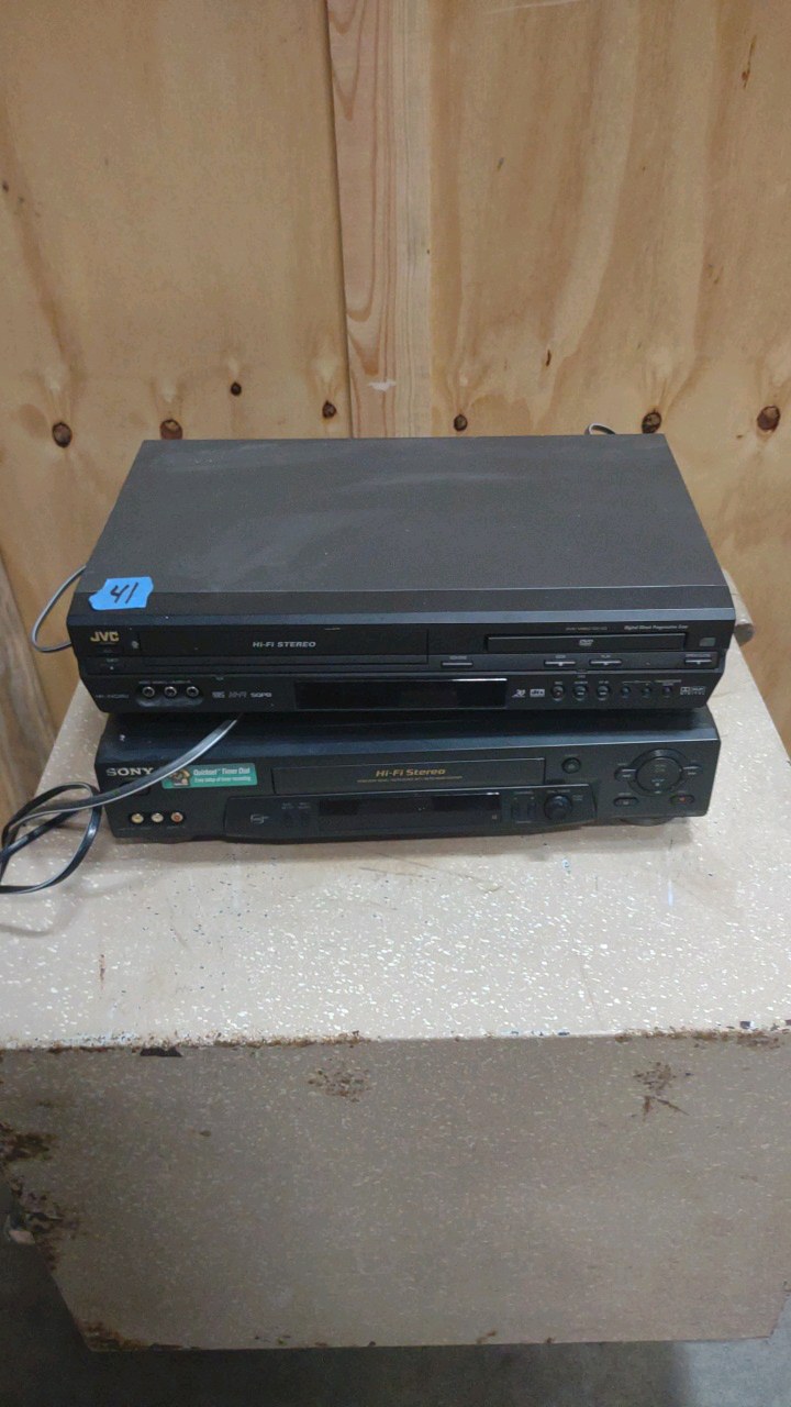 dvd and vcr player