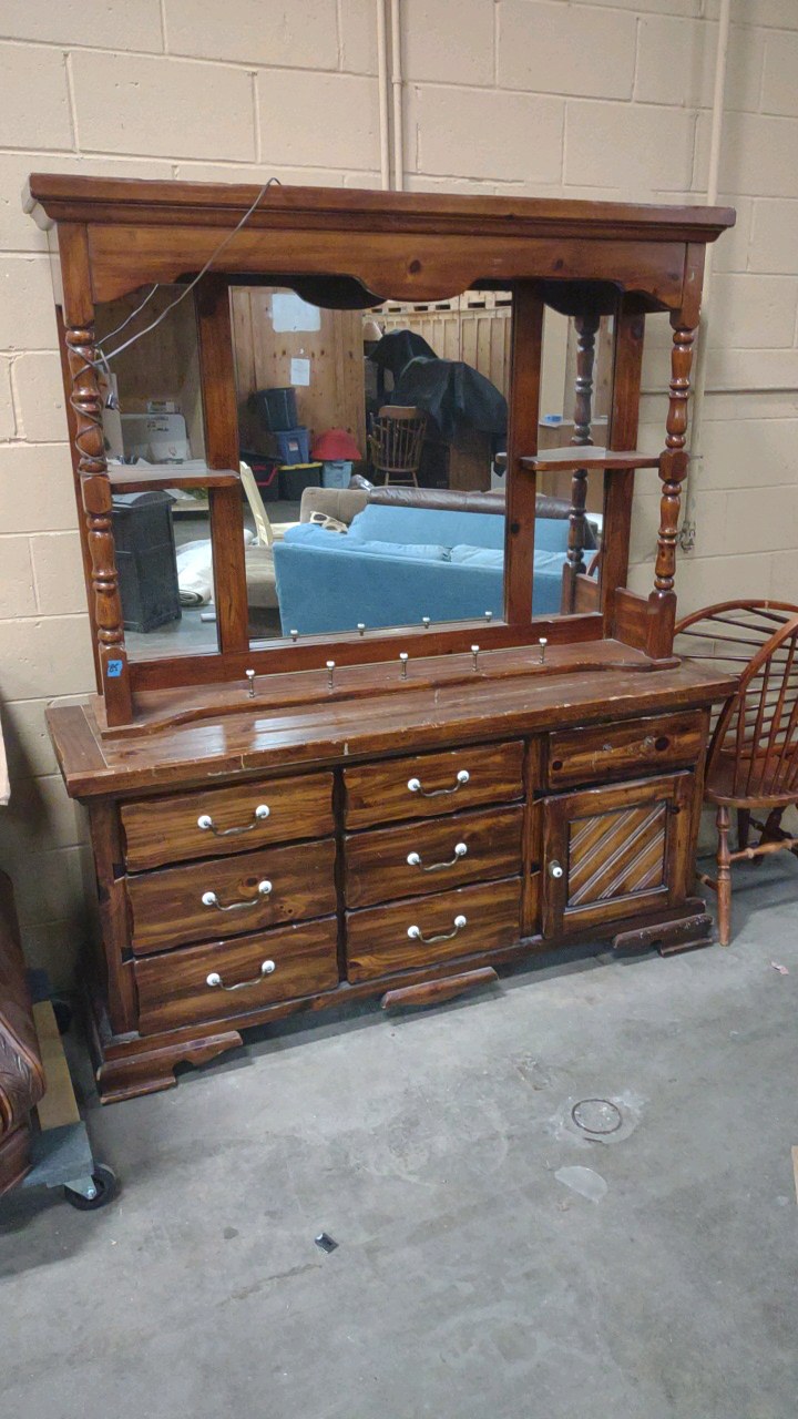 dresser with hutch