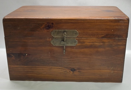 Wooden Storage Chest Box with Hinged Lid Metal Hardware Decorative Trunk