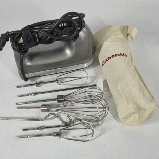 KitchenAid Hand Mixer with Attachments Whisks Beaters Dough Hooks