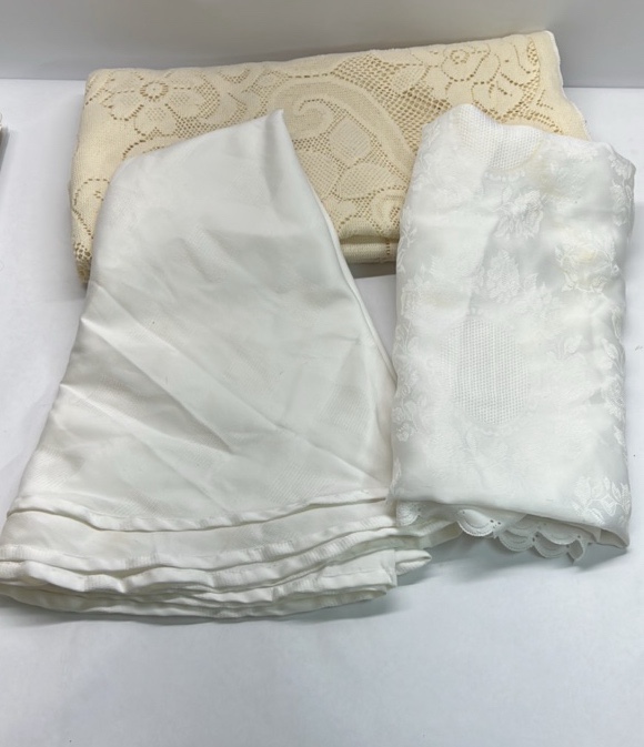 Vintage Table Linens Lot of 3 White Ivory Lace Damask Cloth Napkins Set