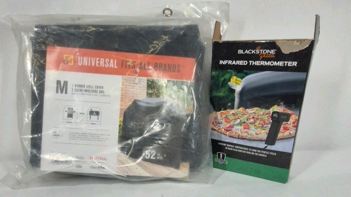 Universal Grill Cover Medium 52 Inch & Blackstone Infrared Thermometer