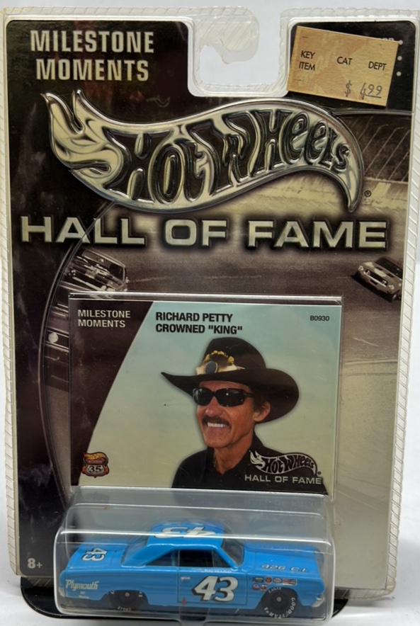 Hot Wheels Hall of Fame Richard Petty #43 Plymouth Diecast Car Milestone Moments