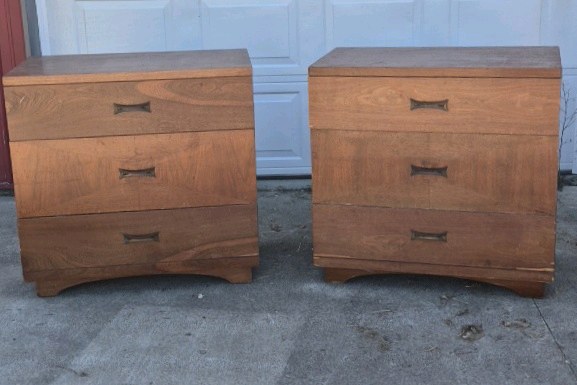 Mid Century Modern Nightstands Pair Walnut 3 Drawer End Tables Vintage Style