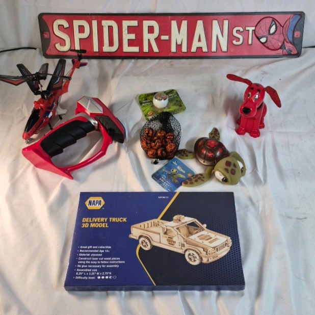 Mixed Lot Toys Dcor Spider-Man Sign Helicopter Turtle Dog NAPA Model Kit
