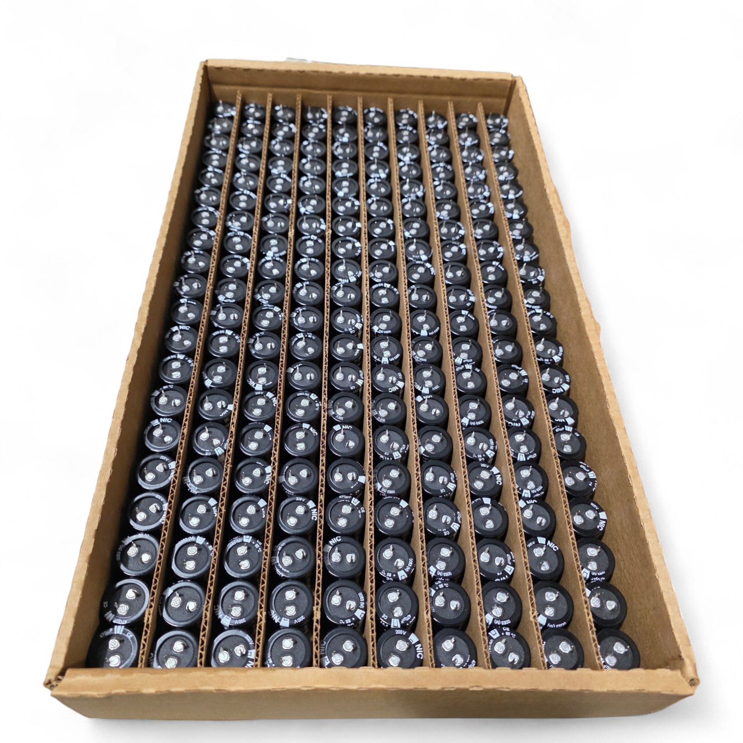 NOS Surplus NIC Components NRLM471M200V 25X30 Electrolytic Capacitors 200V 470uF 25x30 - Qty 200