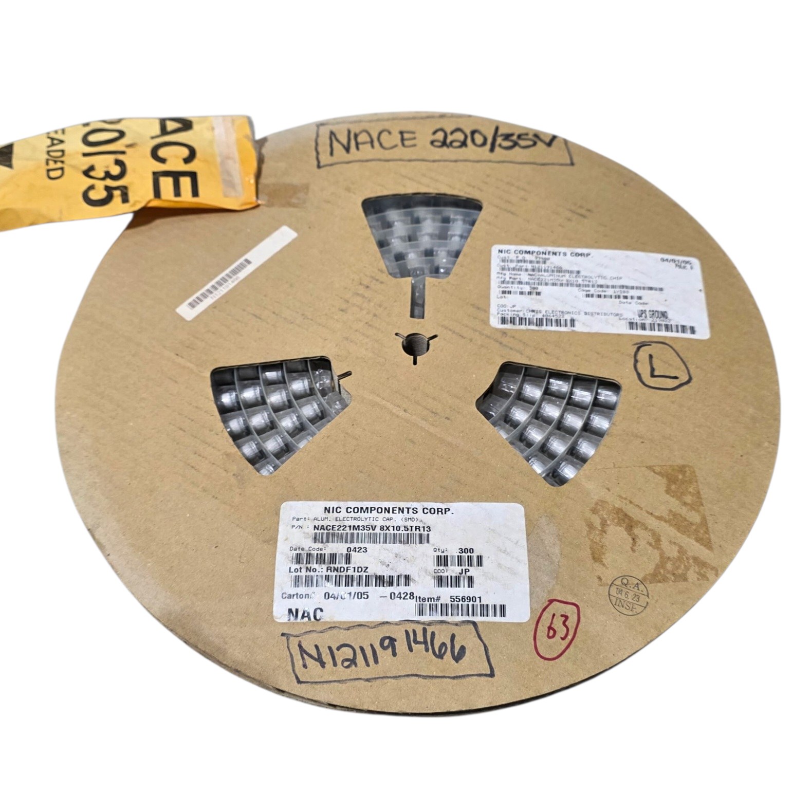 NOS Surplus NIC Components NACE221M35V 8x10.5TR13 SMD Aluminum Electrolytic Capacitors - Qty 300