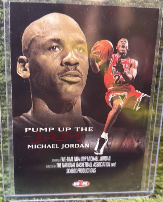 1998 Skybox Pump Up the Jam #5 Michael Jordan Chicago Bulls