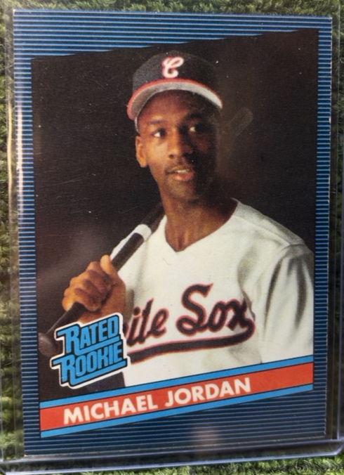 1991 Upper Deck Michael Jordan #44 - Chicago Bulls - HOF JORDAN ROOKIE