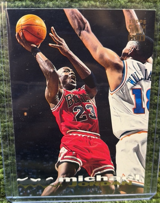 1993-94 Topps Stadium Club #169 Michael Jordan NM-MT Chicago Bulls NBA Card HOF