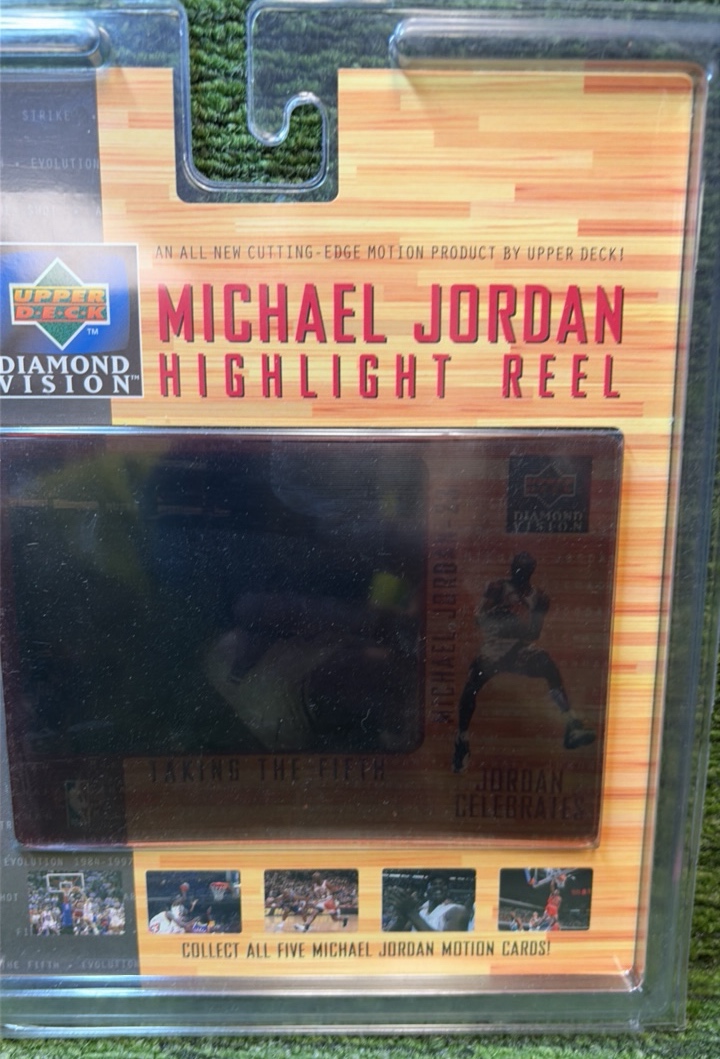 Michael Jordan 1997-98 UD Diamond Vision Highlight Reel Taking the Fifth #5 Red