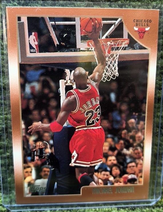 1998 Michael Jordan Topps NBA Basketball Chicago Bulls Card