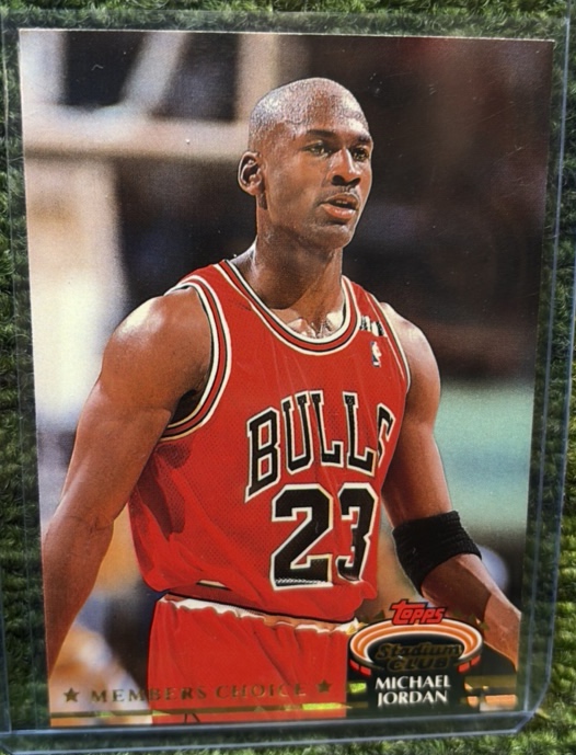 1992-93 Topps Stadium Club - Members Choice #210 Michael Jordan - Chicago Bulls