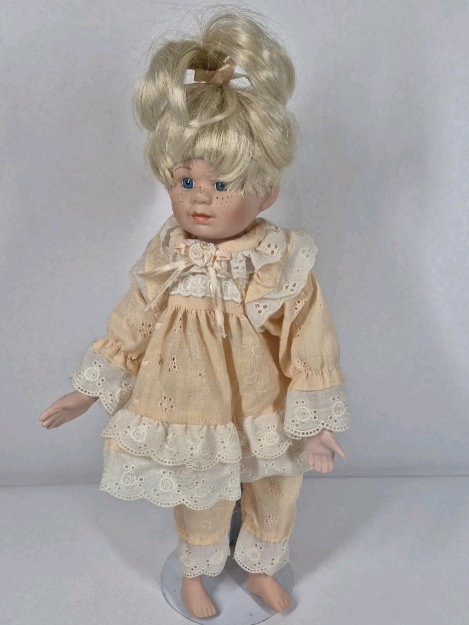 Brinns 1993 Porcelain Doll Blonde Hair Blue Eyes Lace Dress Collectible