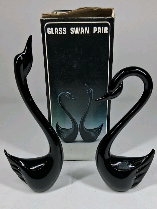 Glass Swan Figurines Black Art Glass Pair Decorative Birds With Box
