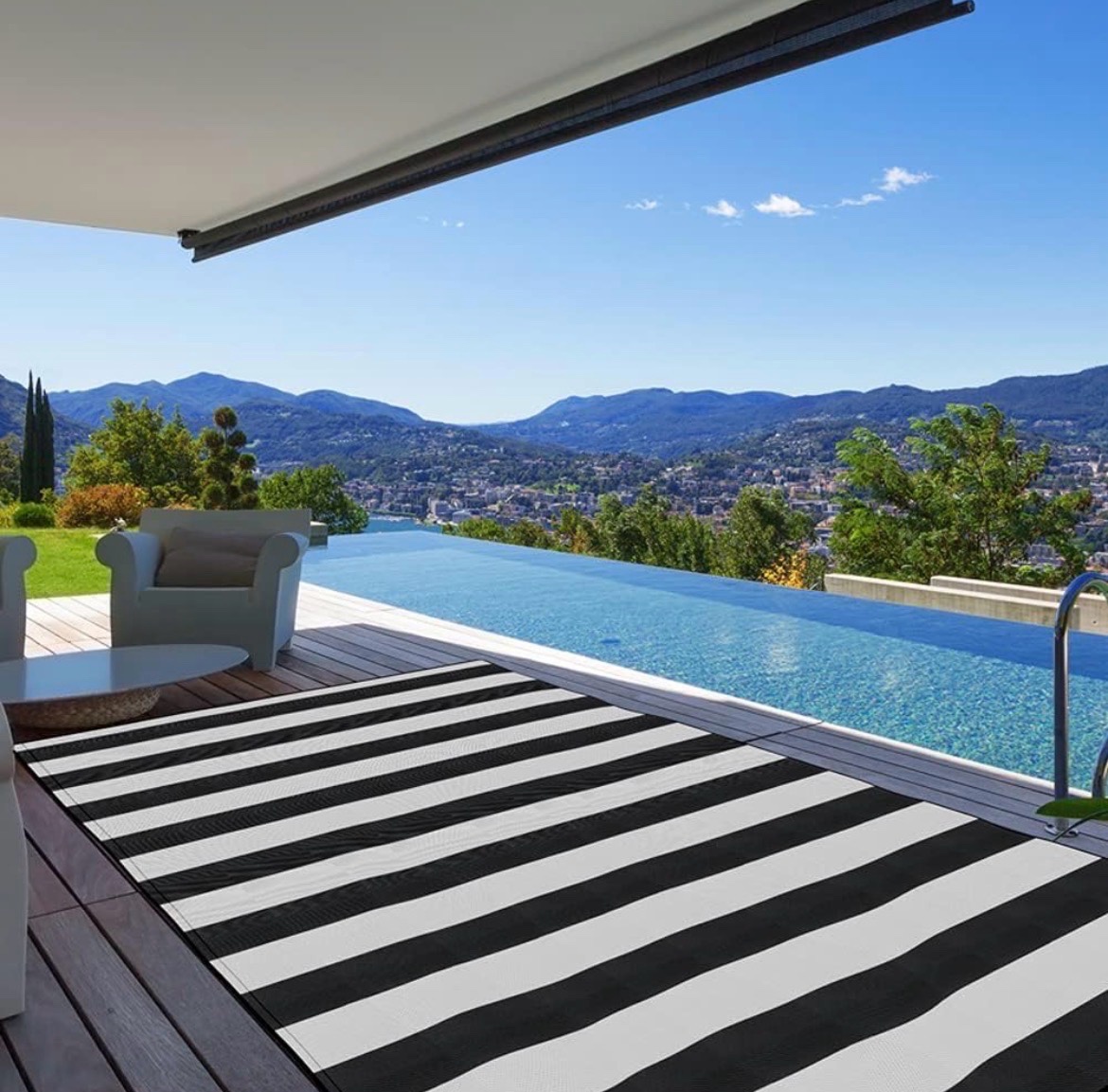 Plastic Straw Outdoor Waterproof Patio and Deck Rug, Foldable, Reversible, Great for Camping, RV, Deck, Porch, Picnic, Beach, Balcony, Black and White Stripes Design