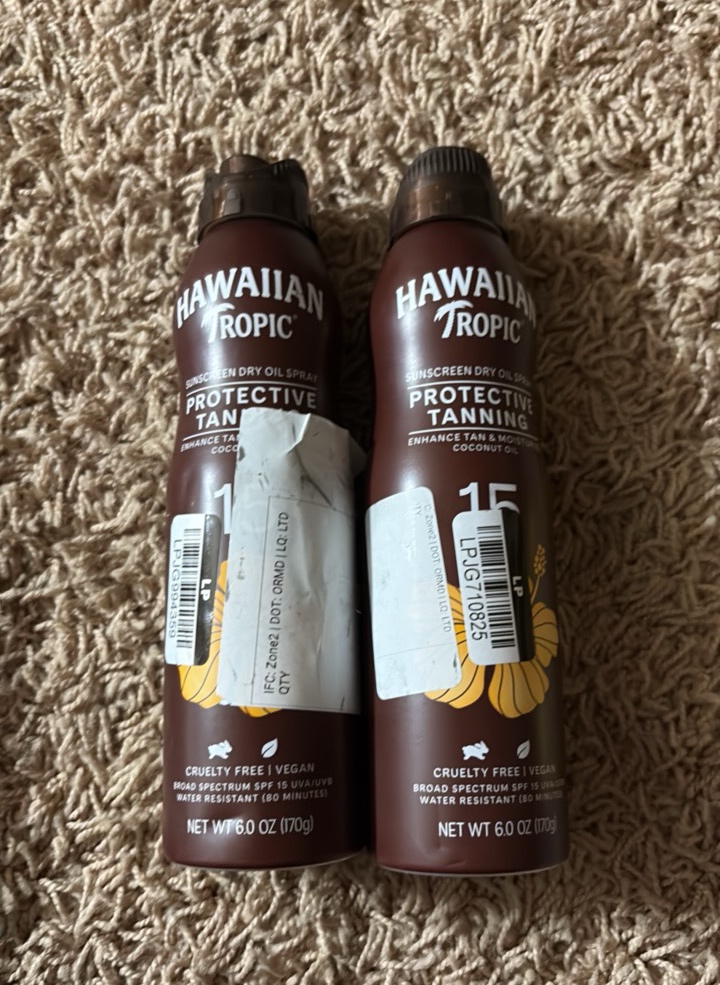 Hawaiian Tropic Brand Tanning sunscreen Two Spray Cans, Made With Coconut Oil SPF 15 Doesnt Expire Until 2028 Get Ready for Summer