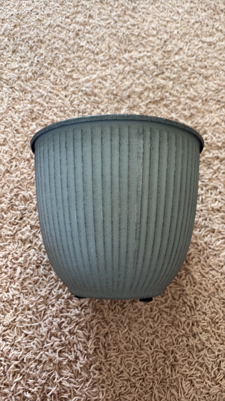 Natural IronStone GardenFlower Pot, 1.32 Gallon 8-Inches Wide Charcoal Gray-Brownish Color