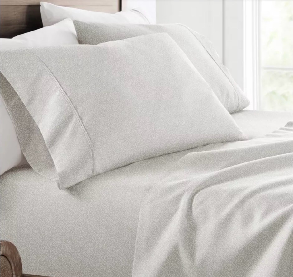 Sheet Set Patterned Microfiber Ultra Soft Bedding in Modern Circles Queen Sized Bed