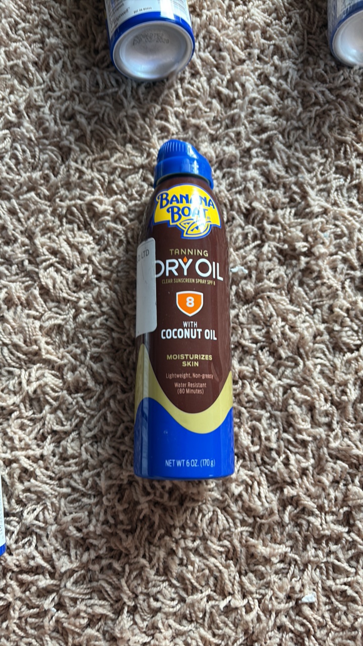 Banana Boat Brand Dry Tanning Oil Spray Can 8 SPF With Coconut Oil Lightweight and Not Greasy 6 Ounce Spray Can DOESNT EXPIRE UNTIL 2028