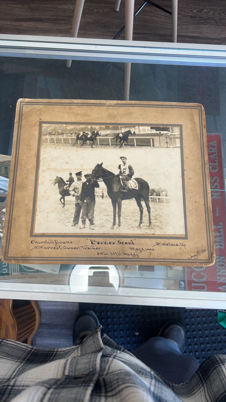 1946 border scout Churchill downs horse racing photograph
