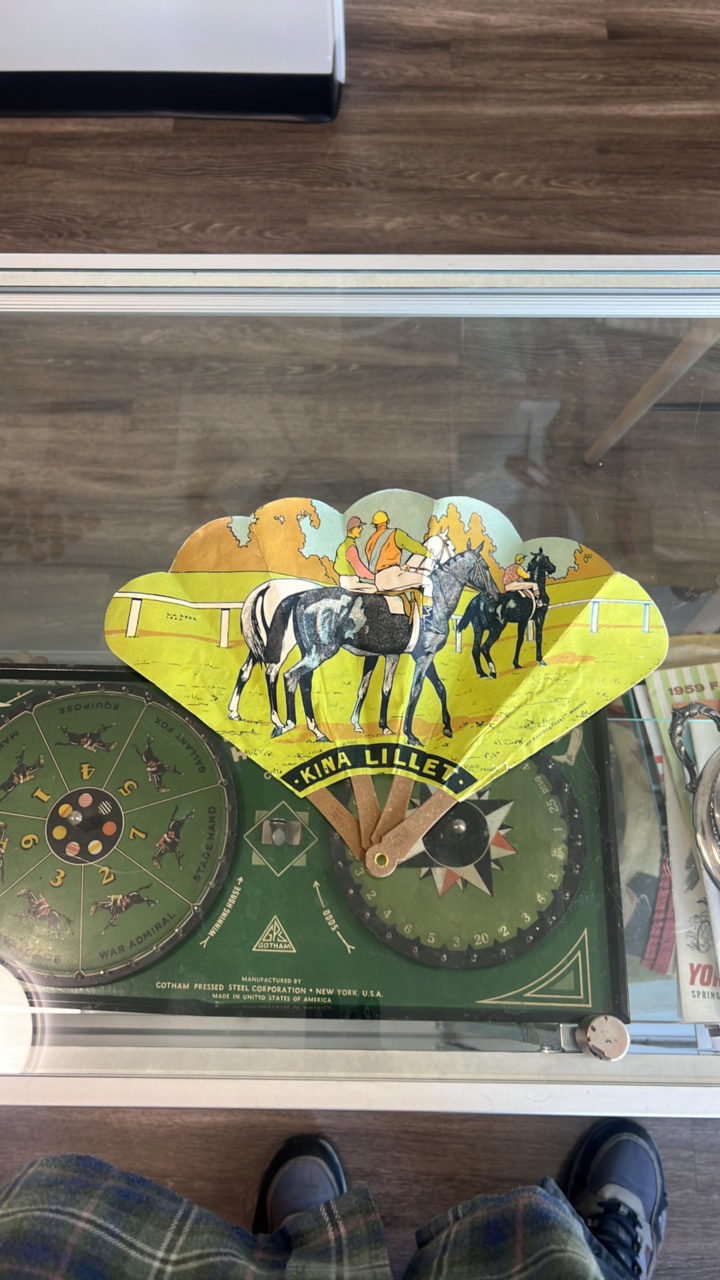 1923 French horse racing themed alcohol advertising fan