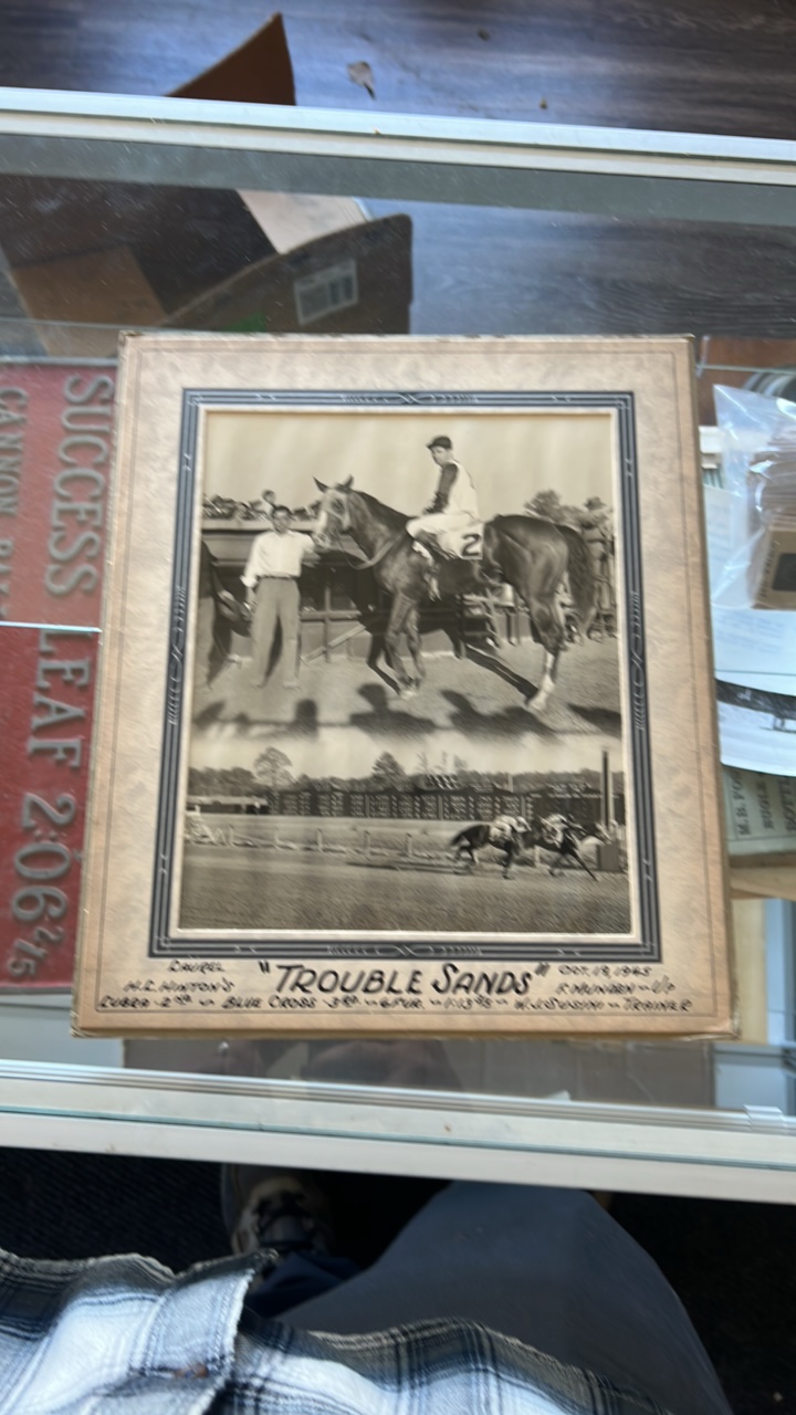 1945 trouble sands horse racing photograph